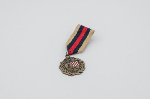 NASZYWKA BROSZKA MEDAL 2