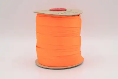LAMÓWKA ATŁASOWA ZAPRASOWANA 15 mm 90