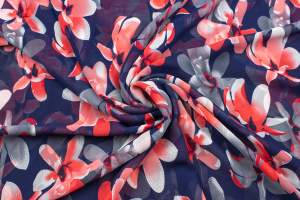 Tkanina Szyfon wzór Czerwone Kwiaty Kolor Granatowy