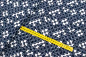 Tkanina Silki Wzór Geometryczny kolor granatowy