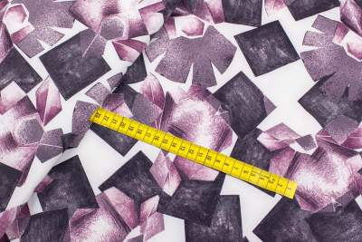 Tkanina Silki Wzór Kwadraty kolor biały 