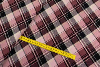 Dzianina jersey ity wzór Krata kolor różowy eozynowy