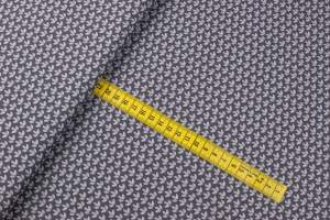 Bawełna popelina organiczna wzór liście kolor ziemisty