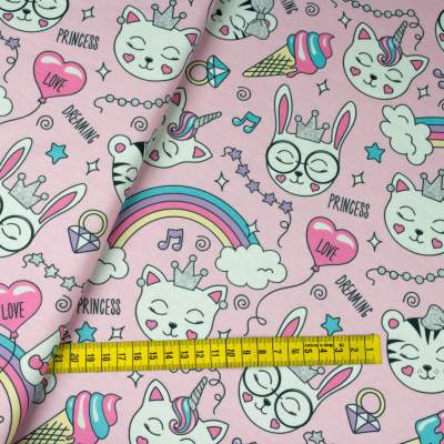 Dzianina Dresówka pętelka wzór koty kolor różowy