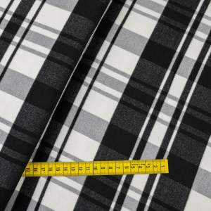 Tkanina płaszczowa wzór krata czarno-biała