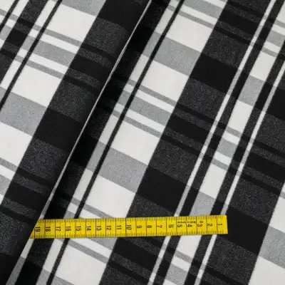 Tkanina płaszczowa wzór krata czarno-biała