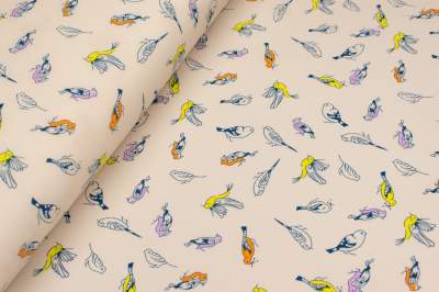Tkanina silki wzór ptaki kolor brzoskwiniowy