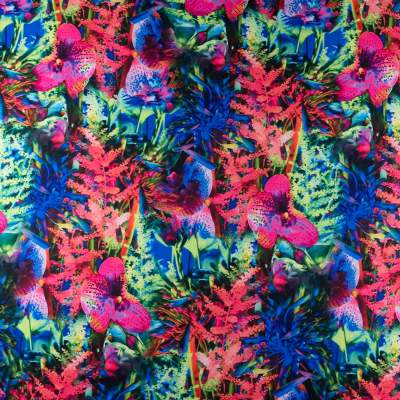 Tkanina Wiskoza Twill – wzór kwiaty, odcienie różowego