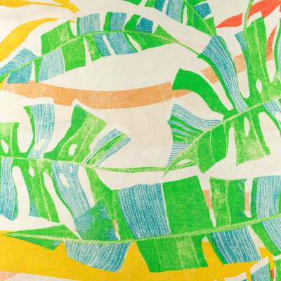 Tkanina Wiskoza Zacinka – wzór liście, tło jasny beż