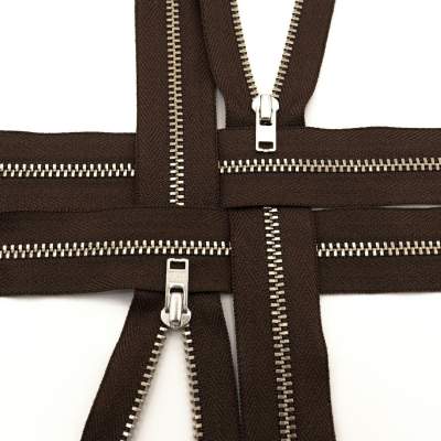 Zamek metalowy nierozdzielczy anty-nikiel kolor 570 ciemny brąz 8 cm