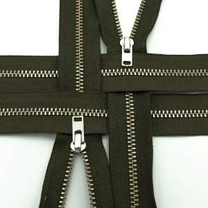 Zamek metalowy nierozdzielczy anty-nikiel kolor 078 ciemny khaki 12 cm