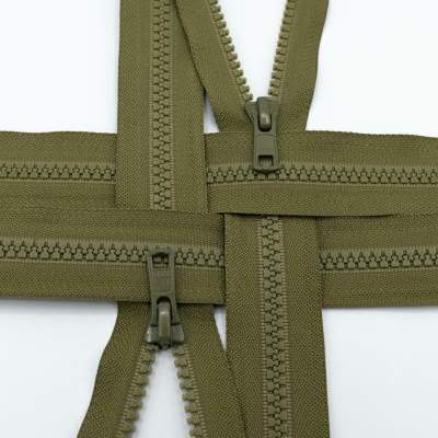 Zamek kostkowy rozdzielczy kolor 011 oliwka 55 cm