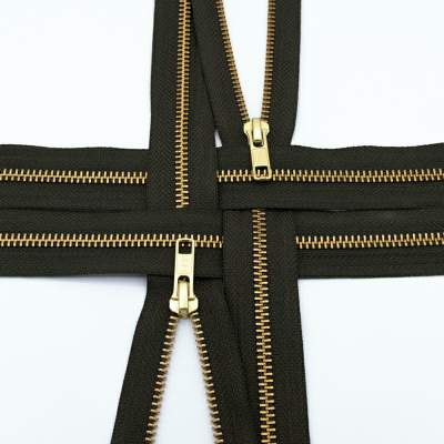 Zamek metalowy rozdzielczy mosiądz kolor 078 ciemna oliwka 60 cm