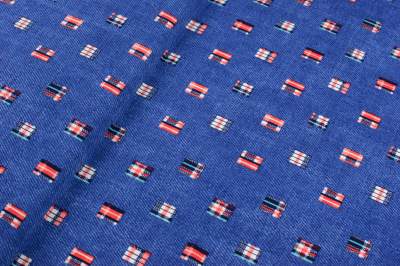 Dzianina jersey ity wzór geometryczny jeans niebieski