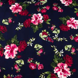 Tkanina Wiskoza – wzór kwiaty, kolor granatowy