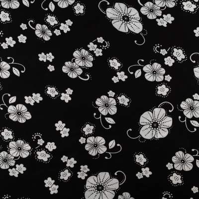Tkanina Wiskoza – wzór kwiaty, kolor czarny