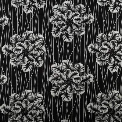 Tkanina Wiskoza – wzór kwiaty, kolor czarny