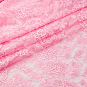 Koronka Gipiura na tiulu różowy