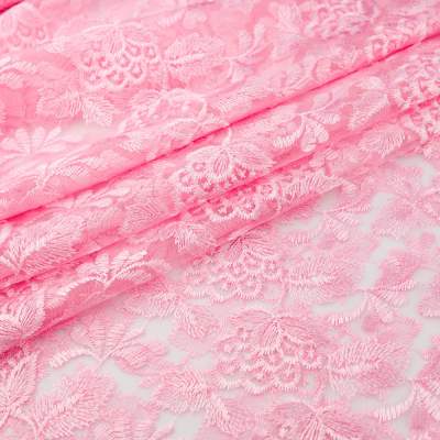 Koronka Gipiura na tiulu różowy