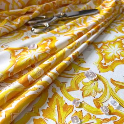 Tkanina Wiskoza Twill – wzór majolika, kolor żółty