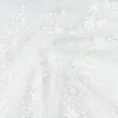 Koronka materiał w kwiaty kolor zgaszony biały