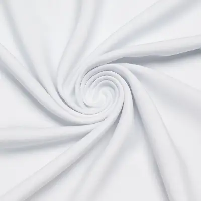 Tkanina wiskoza biała na sukienki – lekka i przewiewna