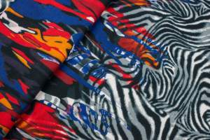 Dzianina swetrowa angora wzór zebra i kolorowe łaty
