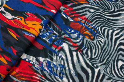 Dzianina swetrowa angora wzór zebra i kolorowe łaty