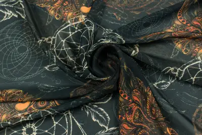 Tkanina szyfon wzór łapacze snów, wilki kolor czarny