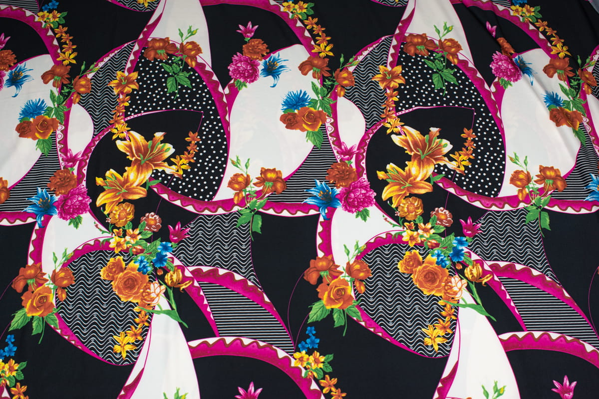 Dzianina Jersey ity wzór Kwiaty kolor różowy