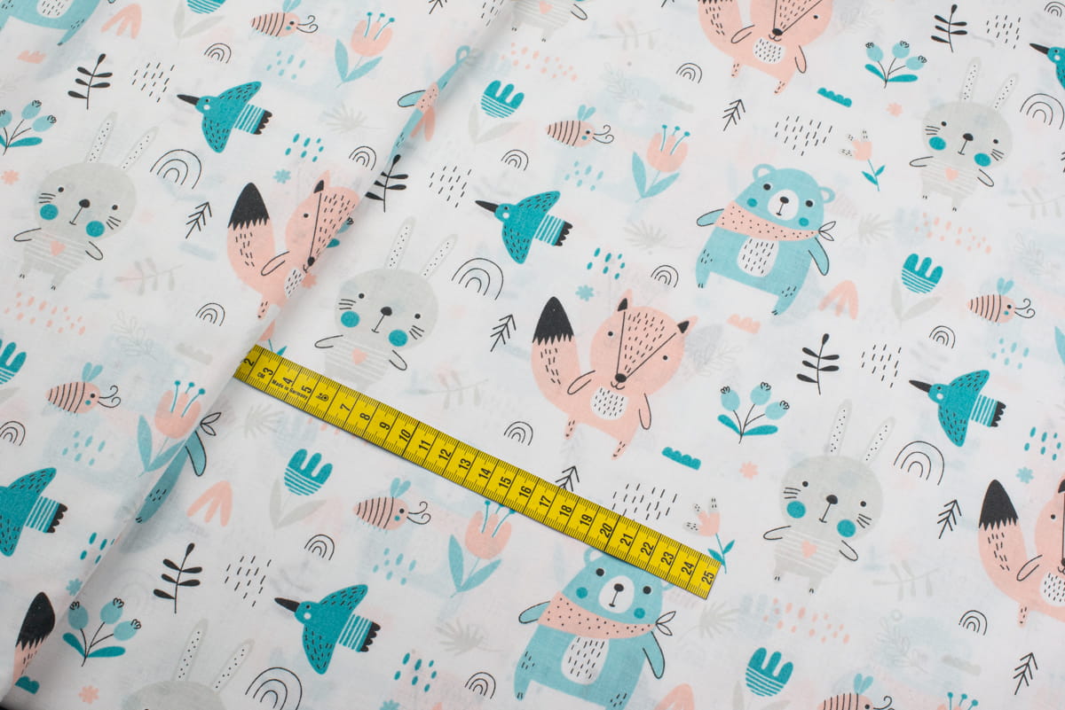 Tkanina bawełna wzór zwierzęta królik i lis kolor biały