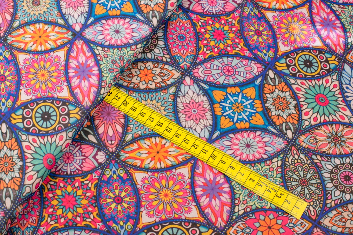 Tkanina szyfon wzór Orientalny odcienie różowego