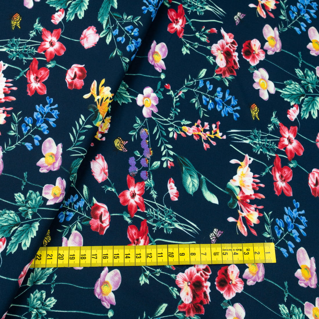 Tkanina szyfon wzór kwiaty kolor granatowy