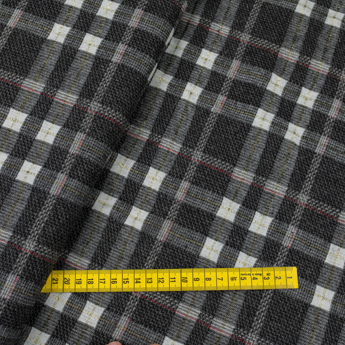 Tkanina płaszczowa wzór krata w odcieniach szarości ze złotą nitką