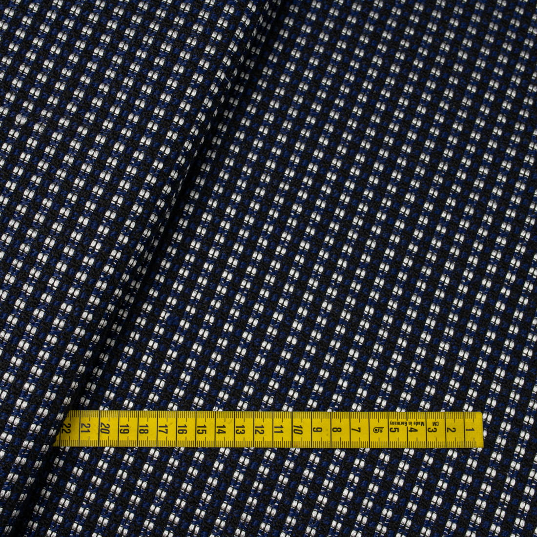 Tkanina płaszczowa wzór kratka w odcieniach granatu, czerni i srebra