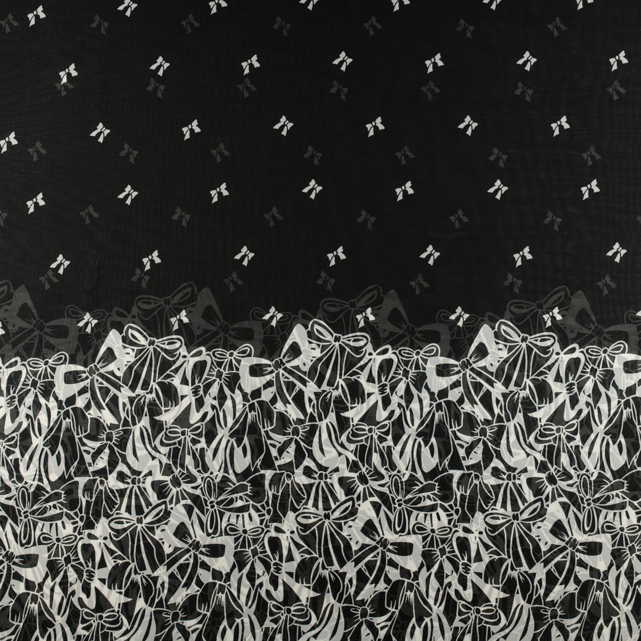 Szyfon wzór kokardy na czarnym tle