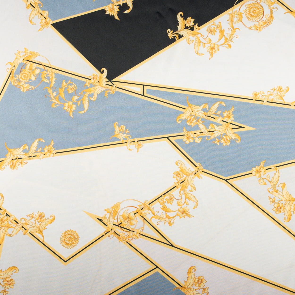 Tkanina Satyna lycra wzór typu versace trojkaty