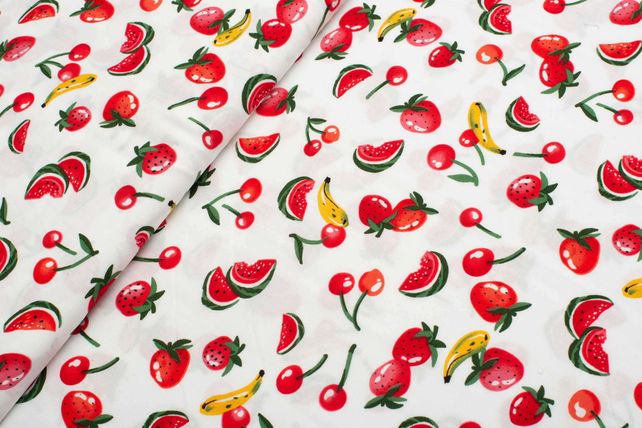 Tkanina wiskoza owoce na białym tle