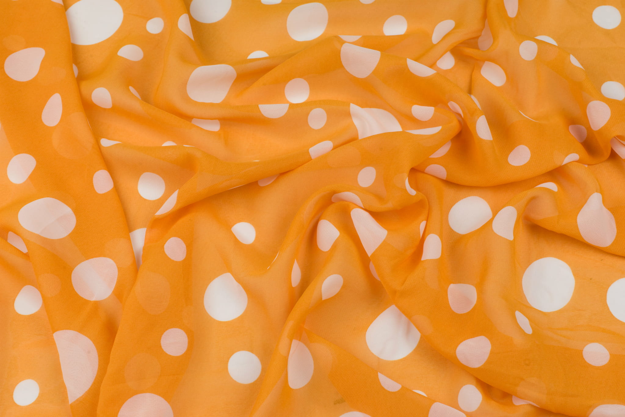 Szyfon wzór białe grochy na pomarańczowym tle