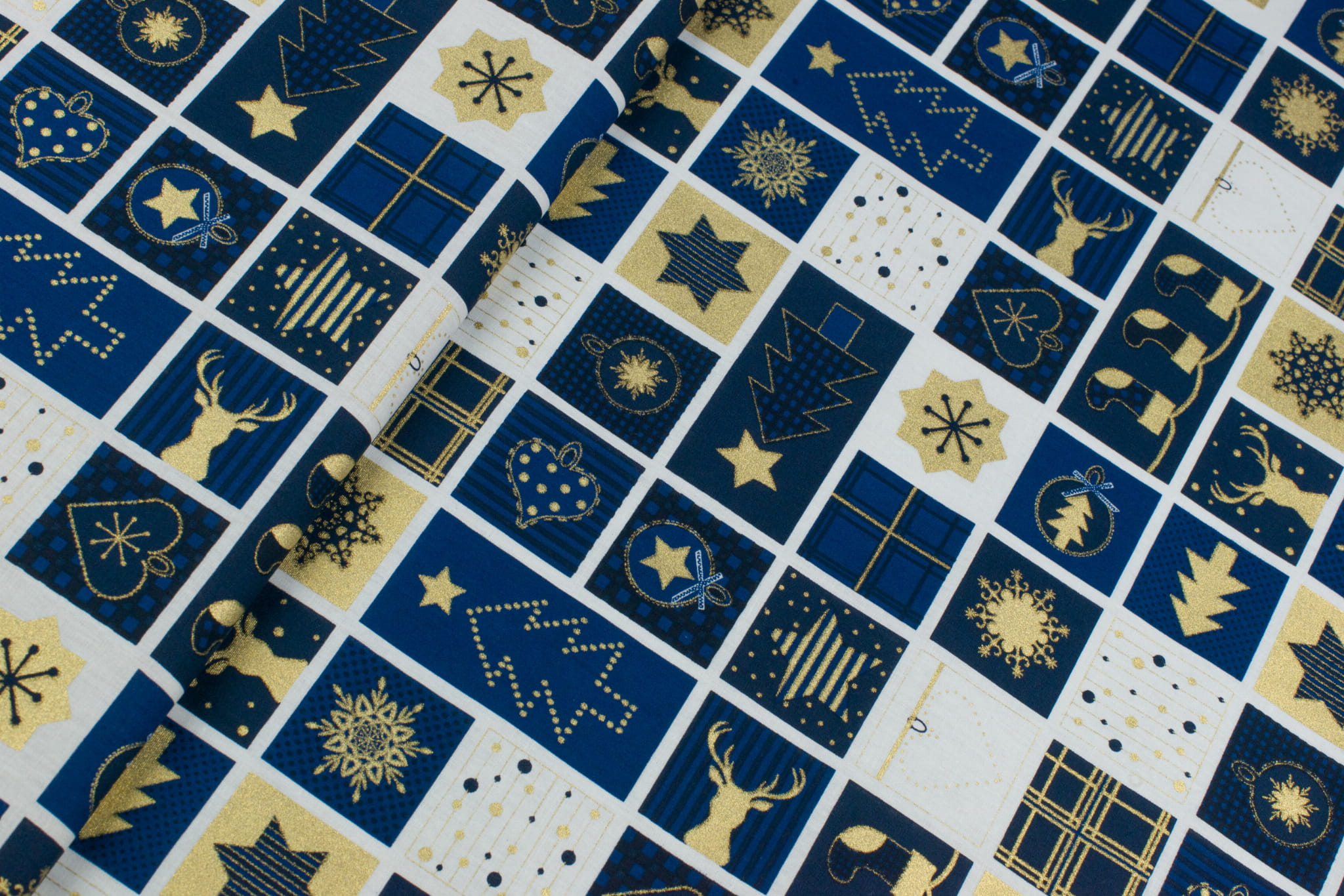 Tkanina popelina wzór świąteczny kolor granatowy