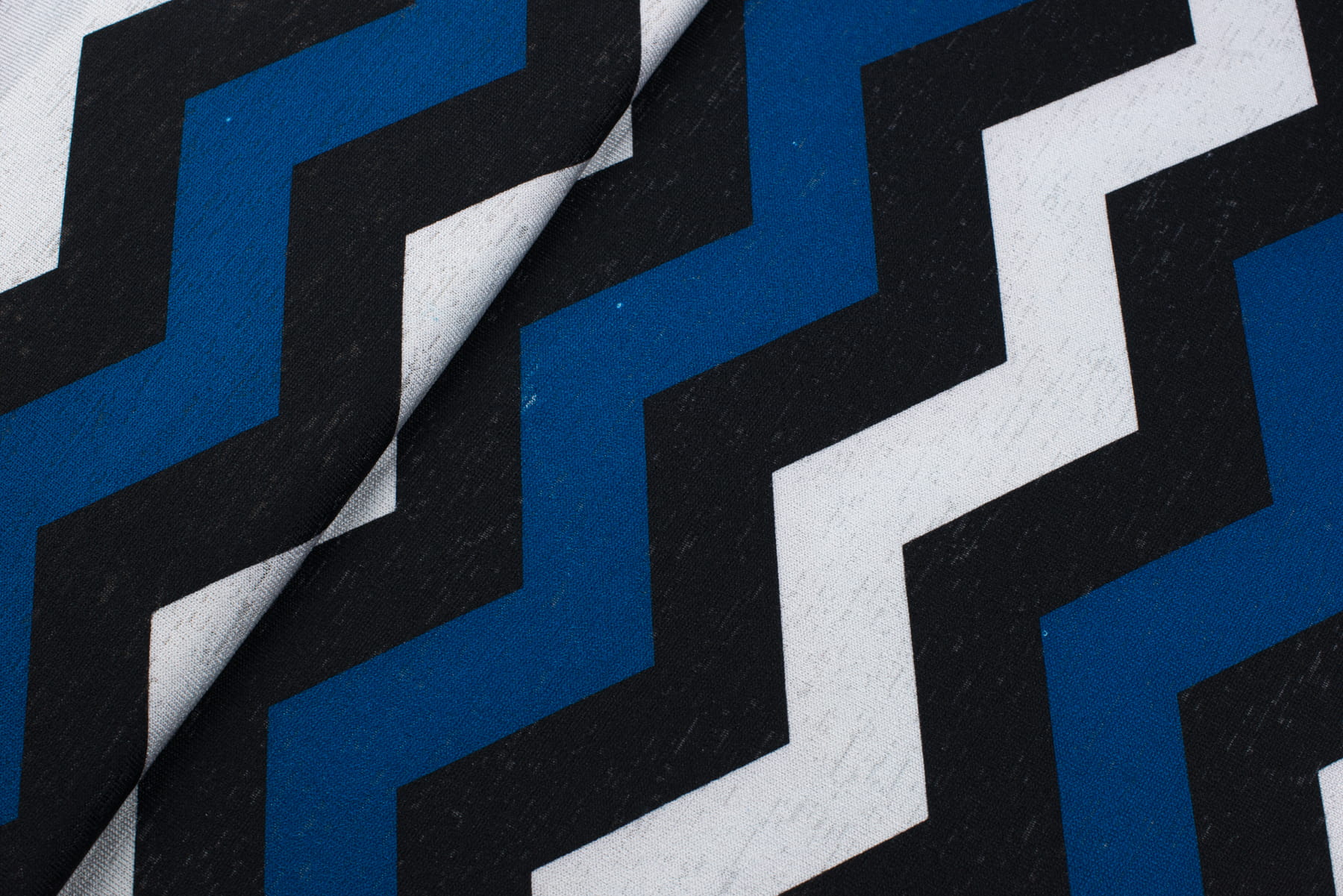 Dzianina swetrowa angora wzór zygzak czarny / niebieski