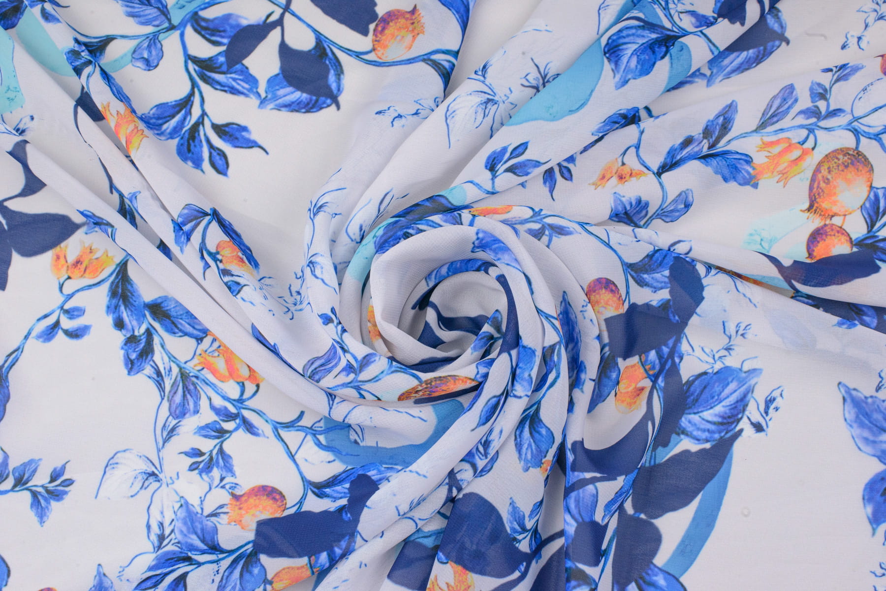 Tkanina szyfon wzór kwiat na białym tle