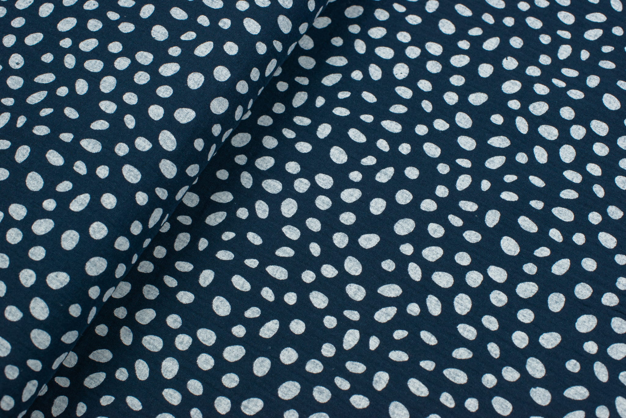 Tkanina muślin bawełniany groszki tło granatowe